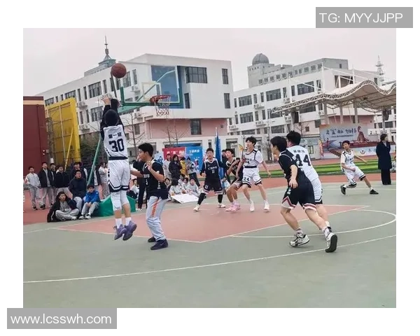 南京九中高中篮球联赛精彩纷呈球员们展现青春风采与团队精神